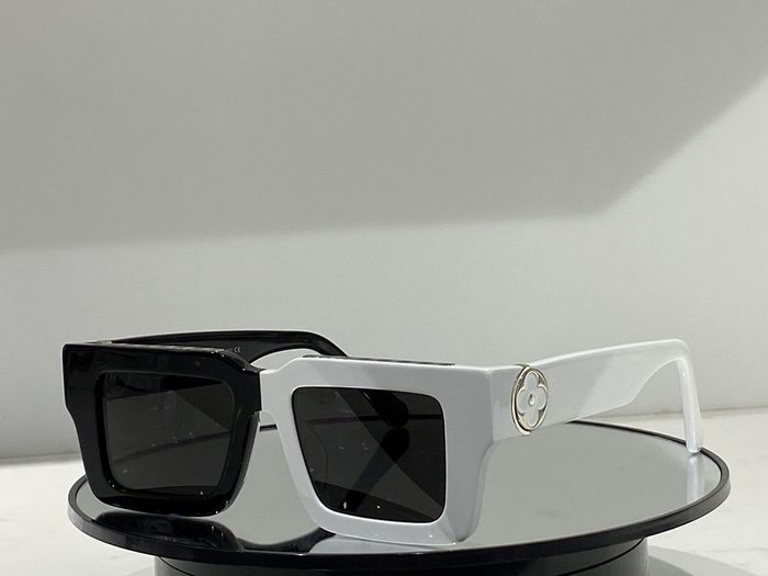 Louis Vuitton Sunglasses Top Quality LVS00028